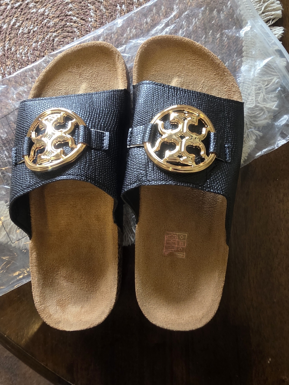 Source Unknown Black Slide Sandals with Gold Emblem